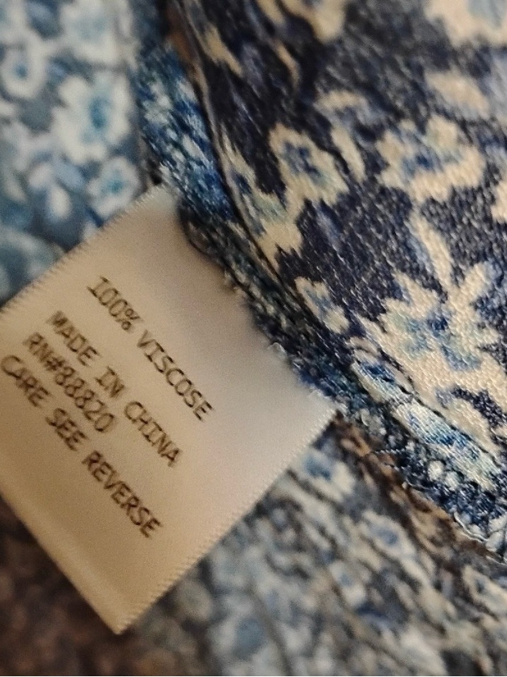 Cynthia Rowley Blue Floral V-Neck Boho Blouse Size M - Picture 7 of 9